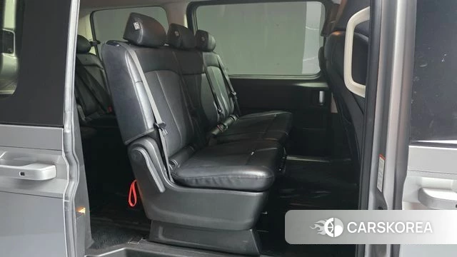 Hyundai Staria 2021 Серебряный из Кореи, фото 3