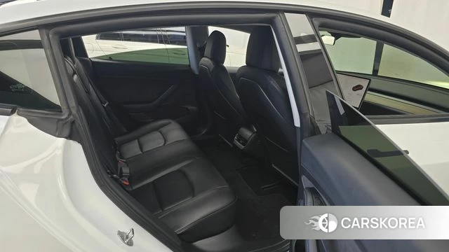 Tesla Model 3 2021 Белый из Кореи, фото 3