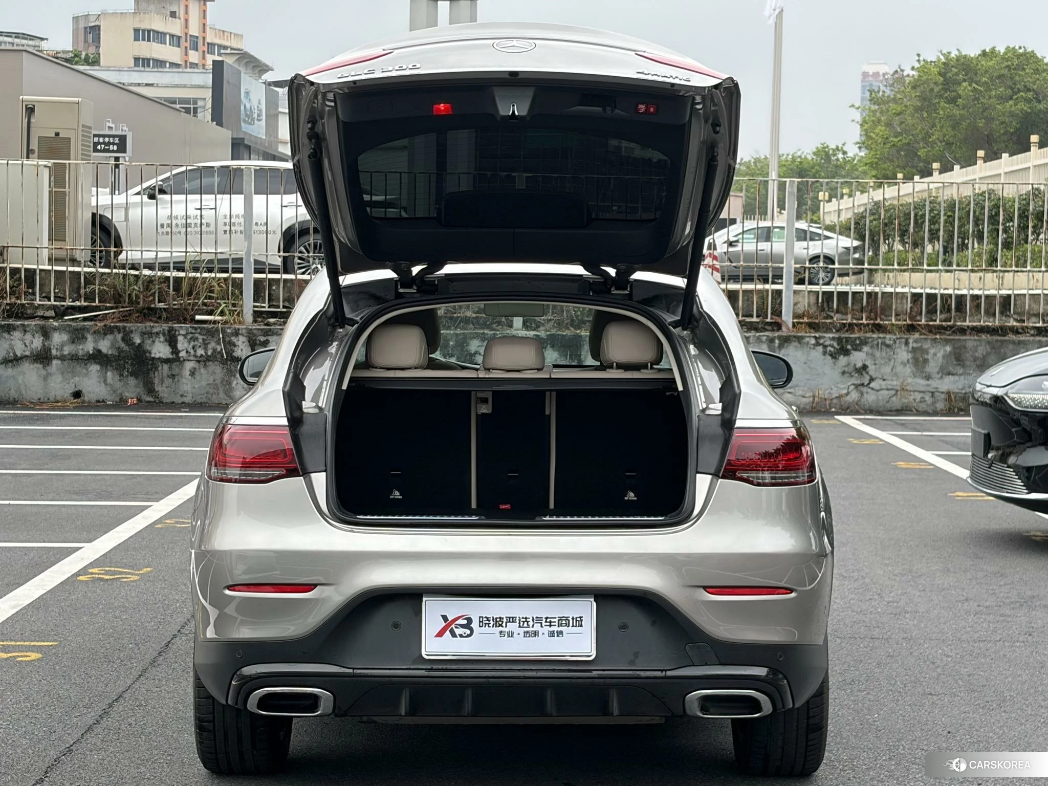 Mercedes-Benz GLC 2021 Серебристо-серый из Китая, фото 3