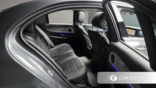 Mercedes-Benz E-Class W213 2018 Серый из Кореи, фото 3