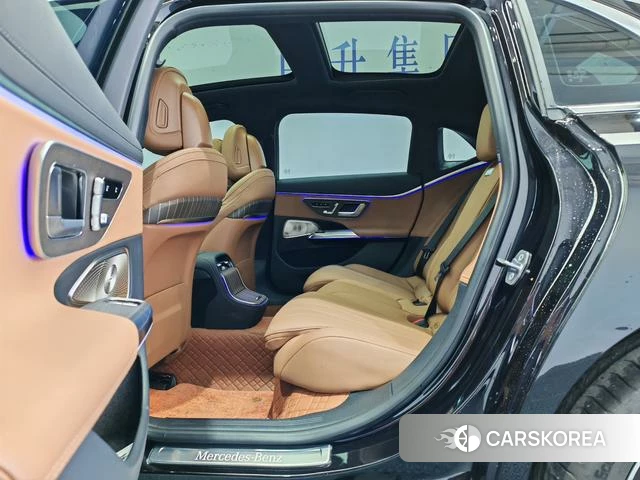 Mercedes-Benz E-Class 2025 Черный из Китая, фото 3