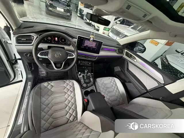 Volkswagen Tayron 2023 Белый из Китая, фото 3