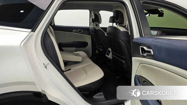 Kia Sportage 5th Generation 2022 Белый из Кореи, фото 3