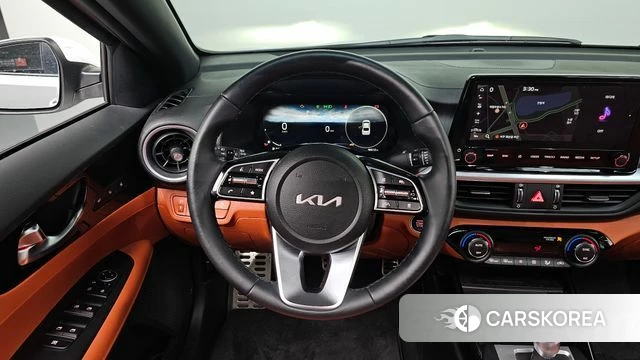 Kia The New K3 2nd generation 2023 Белый из Кореи, фото 3