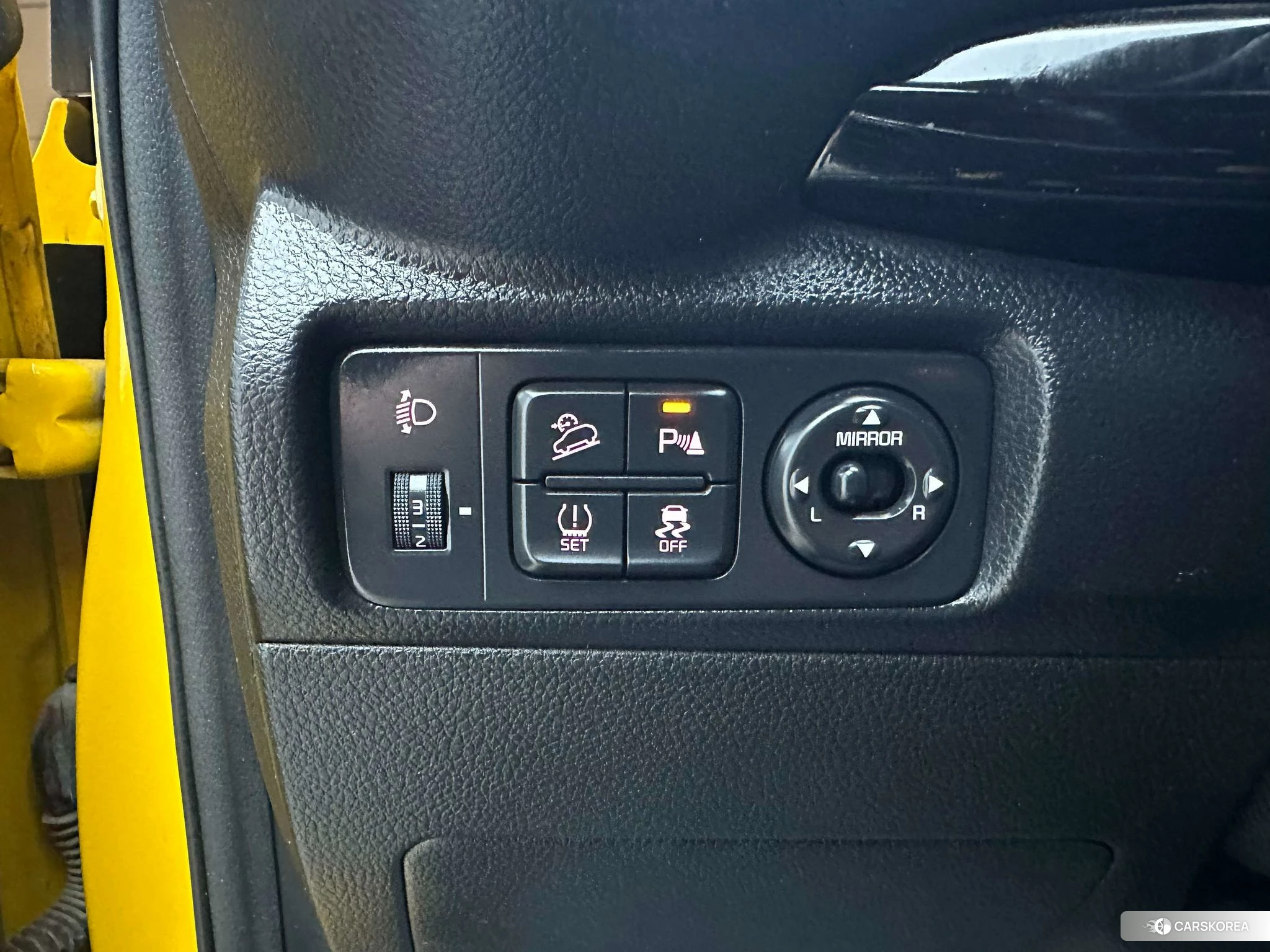 Kia KX1 2021 Желтый из Китая, фото 3
