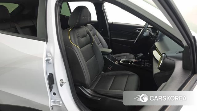 Chevrolet (GM Daewoo) Trax Crossover 2024 Белый из Кореи, фото 3
