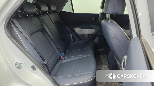Hyundai Venue 2025 Белый из Кореи, фото 3