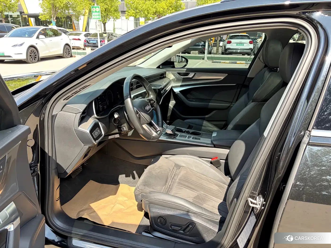 Audi A6 2021 Черный из Китая, фото 3