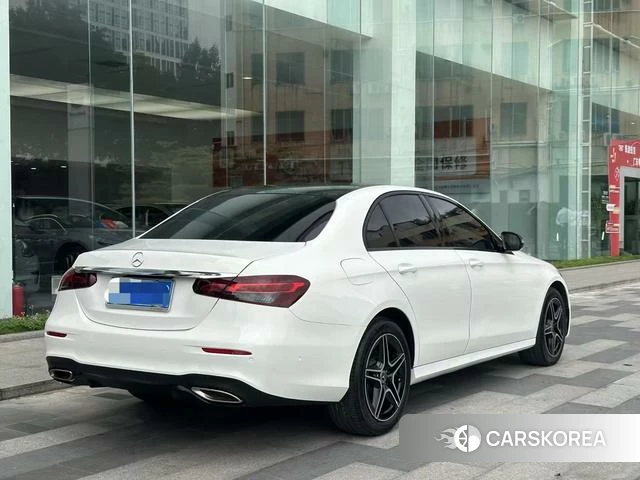 Mercedes-Benz E-Class 2021 Белый из Китая, фото 3