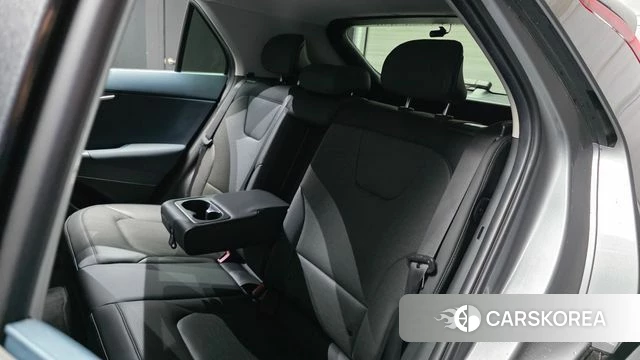 Kia Di Ol Nu Niro 2023 Серебристо-серый из Кореи, фото 3