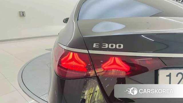Mercedes-Benz E-Class W214 2026 Черный из Кореи, фото 3