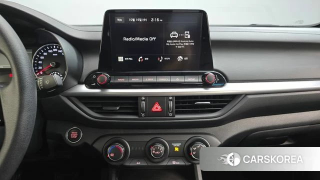 Kia The New K3 2nd generation 2023 Белый из Кореи, фото 3