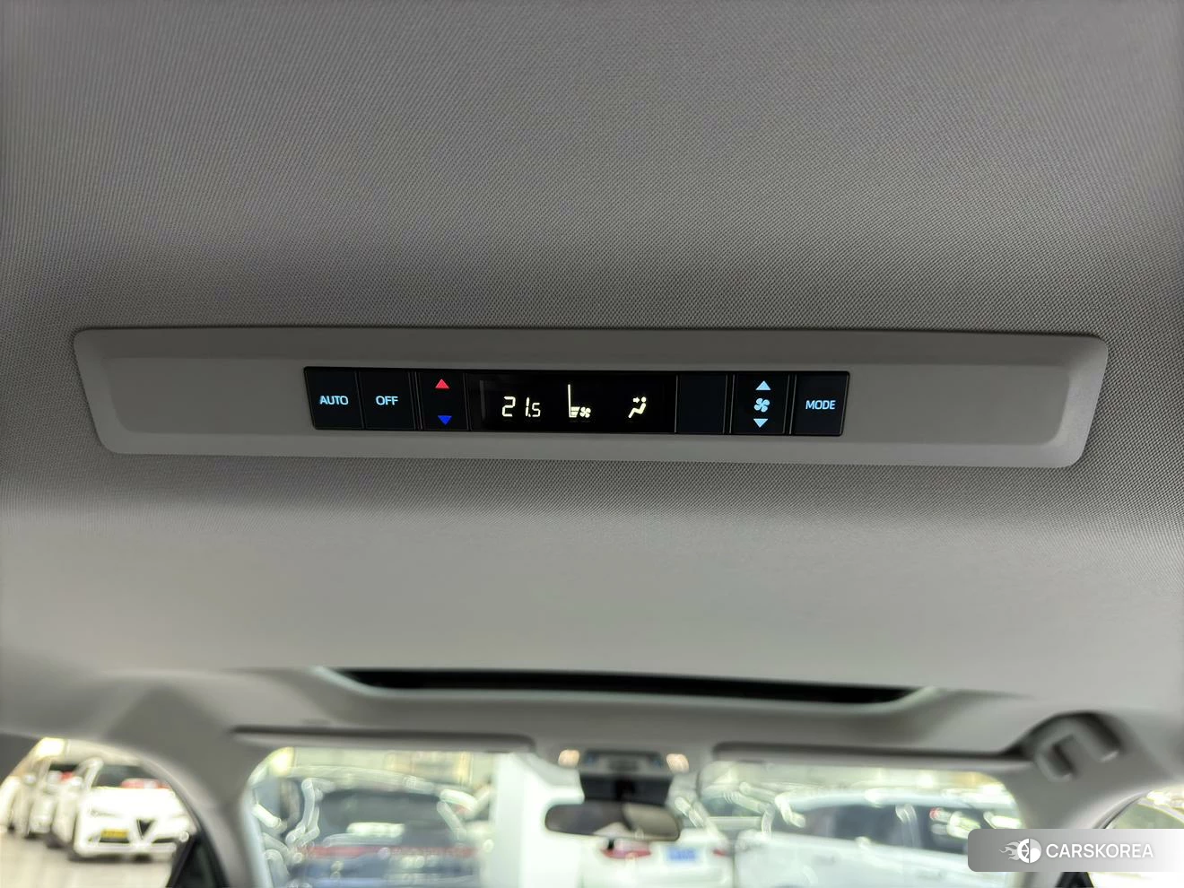 Toyota Sienna 2021 Серебристо-серый из Китая, фото 3