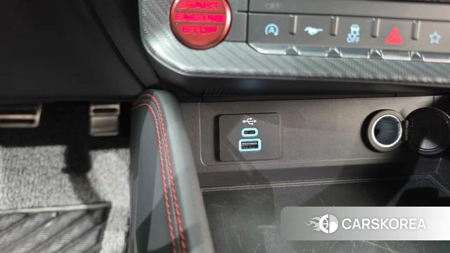 Ford Mustang 7th Generation 2025 Небесно-голубой из Кореи, фото 3