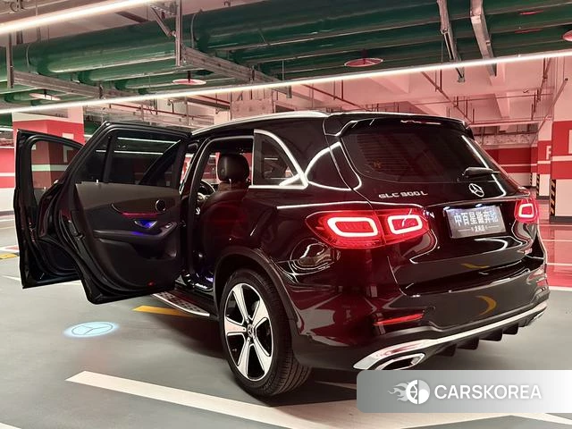 Mercedes-Benz GLC 2023 Черный из Китая, фото 3