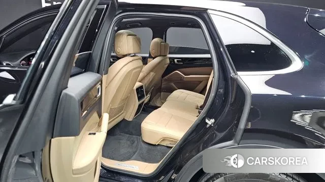 Porsche Cayenne (PO536) 2019 Черный из Кореи, фото 3