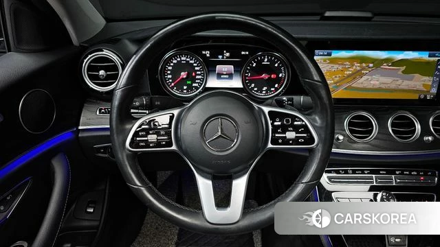 Mercedes-Benz E-Class W213 2020 Серый из Кореи, фото 3