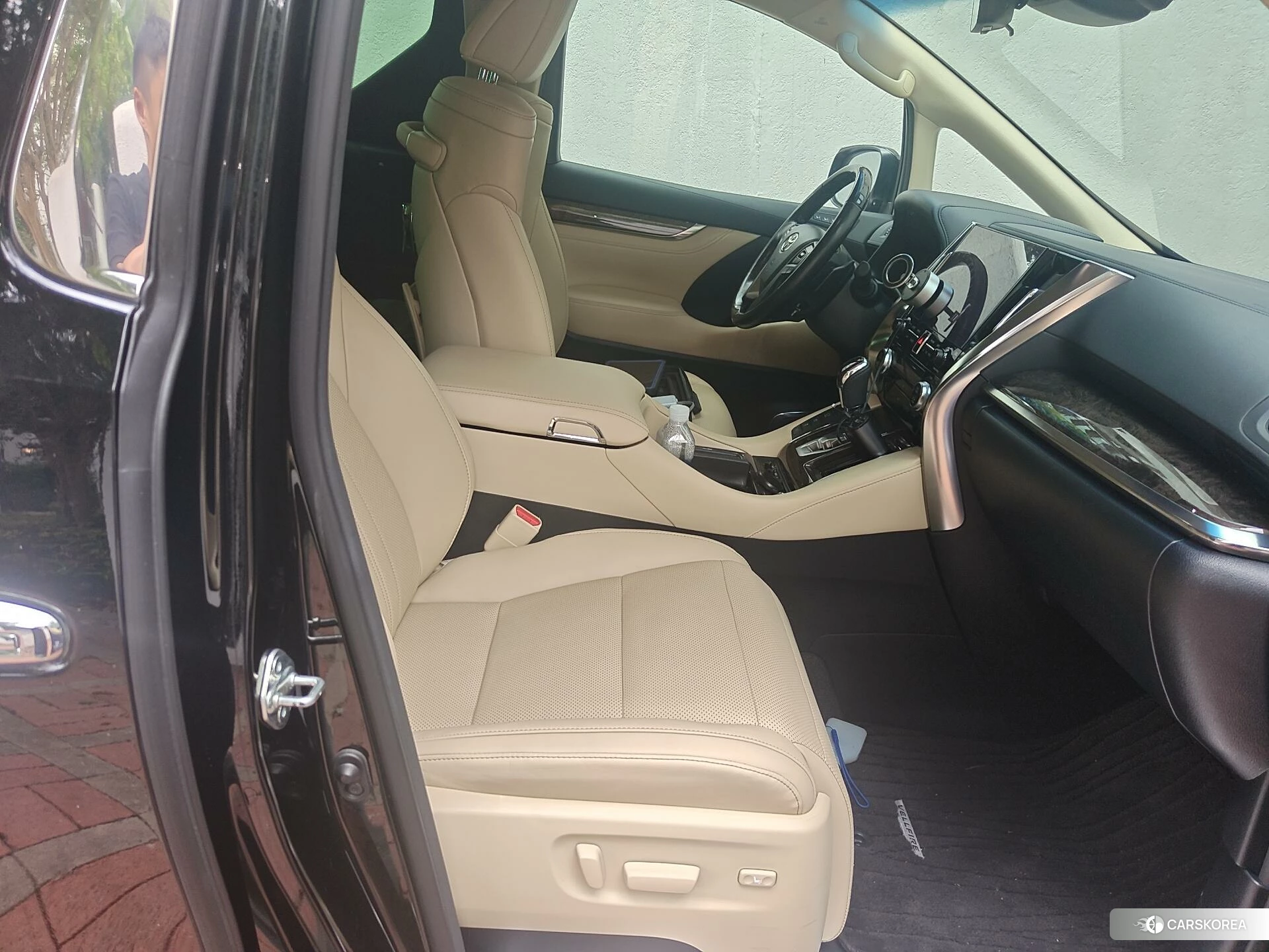 Toyota Vellfire 2021 Черный из Китая, фото 3