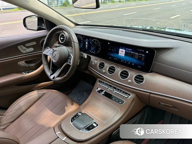 Mercedes-Benz E-Class 2021 Черный из Китая, фото 3