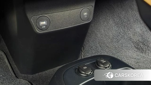Kia EV6 2022 Белый из Кореи, фото 3