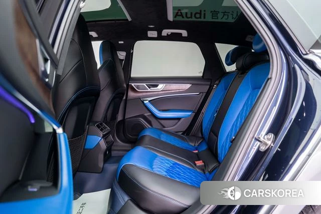 Audi A6 2021 Серебристо-серый из Китая, фото 3