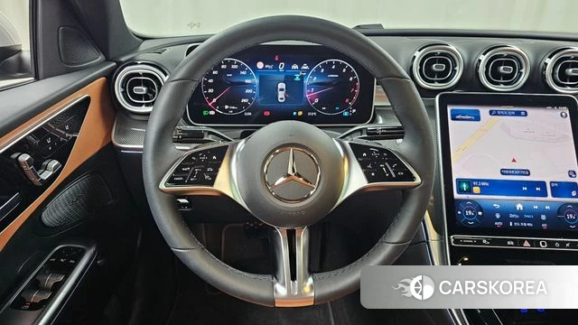 Mercedes-Benz C-Class W206 2026 Белый из Кореи, фото 3