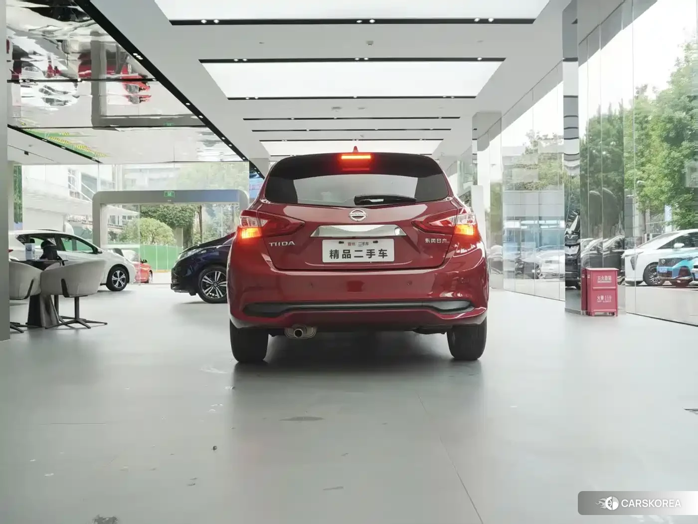 Nissan Tiida 2022 Red/purple из Китая, фото 3