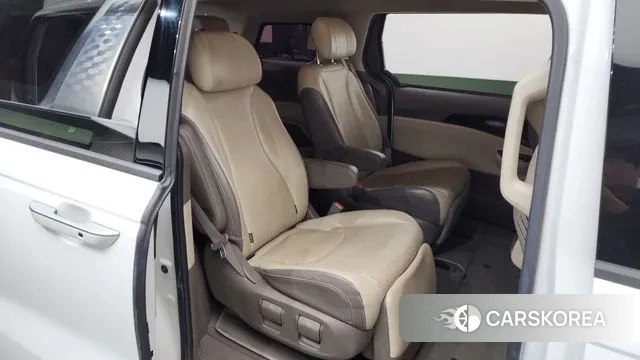 Kia Carnival 4th generation 2021 Белый из Кореи, фото 3
