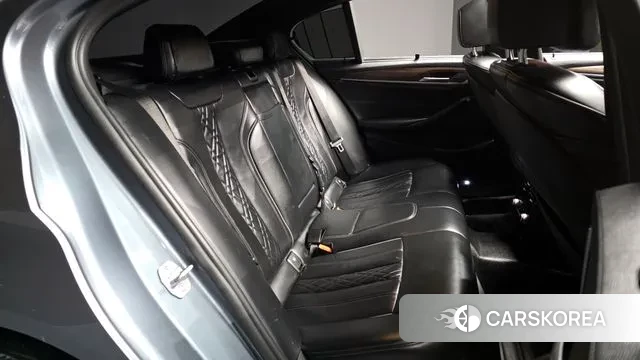 BMW 5 Series (G30) 2018 Серый из Кореи, фото 3