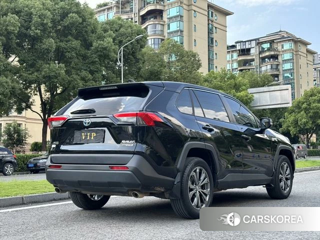 Toyota RAV4 2023 Черный из Китая, фото 3