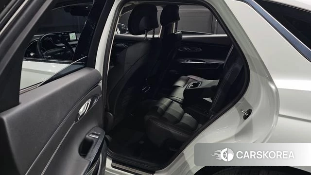 Genesis GV70 2022 Белый из Кореи, фото 3