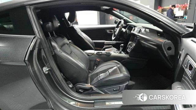 Ford Mustang 2019 Серый из Кореи, фото 3