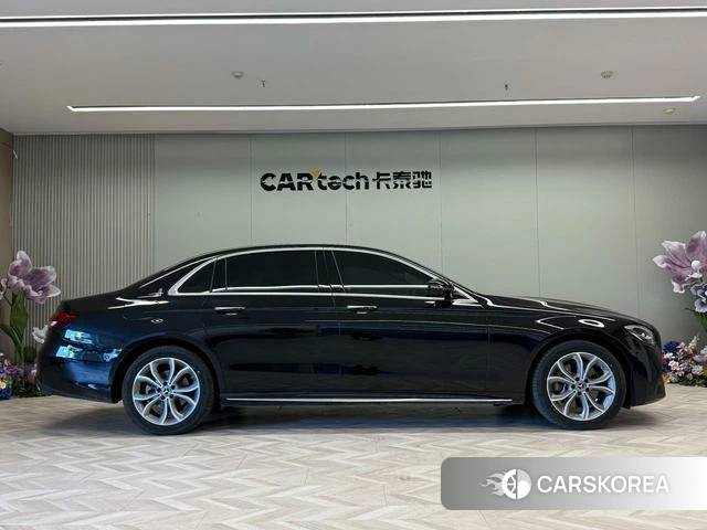 Mercedes-Benz E-Class 2021 Черный из Китая, фото 3