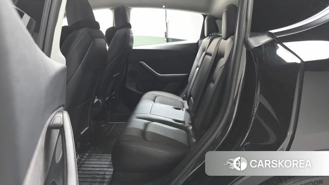 Tesla Model Y 2021 Черный из Кореи, фото 3