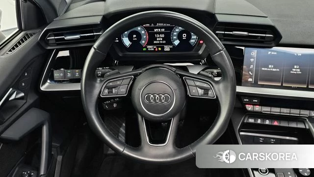 Audi A3 (8Y) 2023 Белый из Кореи, фото 3