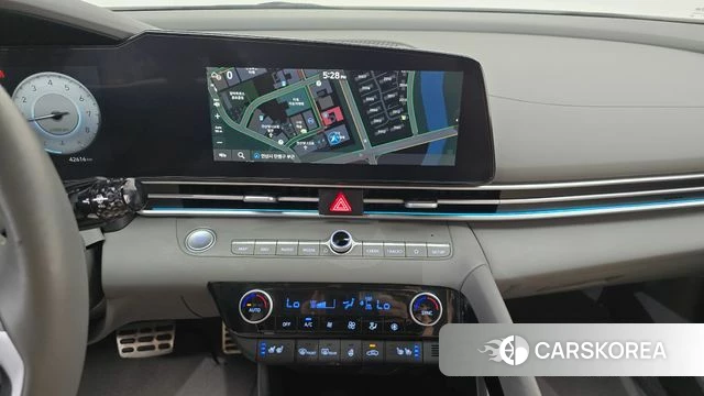 Hyundai The New Avante (CN7) 2023 Белый из Кореи, фото 3
