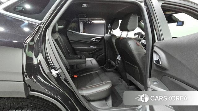 Chevrolet (GM Daewoo) Trax Crossover 2024 Черный из Кореи, фото 3