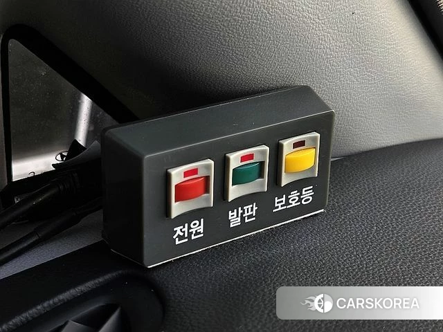 Hyundai The New Grand Starex 2018 Желтый из Кореи, фото 3