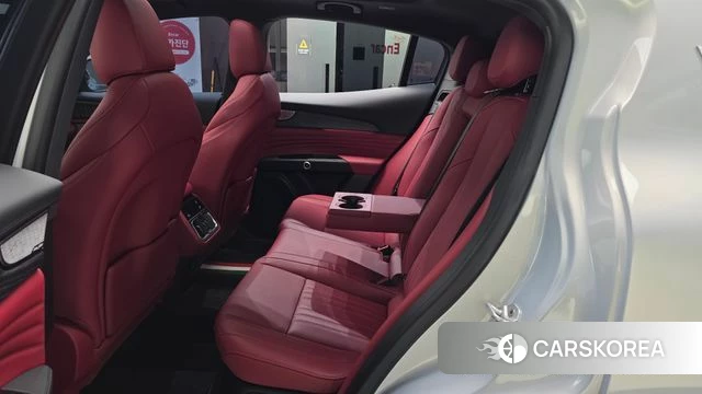 Maserati Grecale 2023 Серебряный из Кореи, фото 3