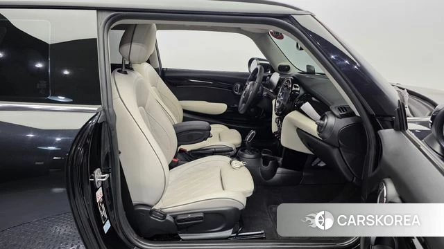 Mini Cooper S 2022 Черный из Кореи, фото 3