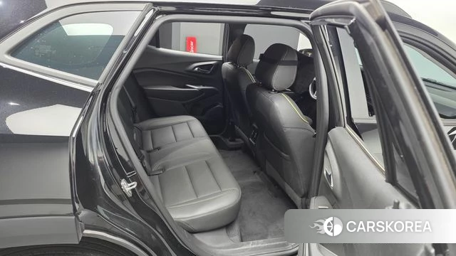 Chevrolet (GM Daewoo) Trax Crossover 2023 Черный из Кореи, фото 3
