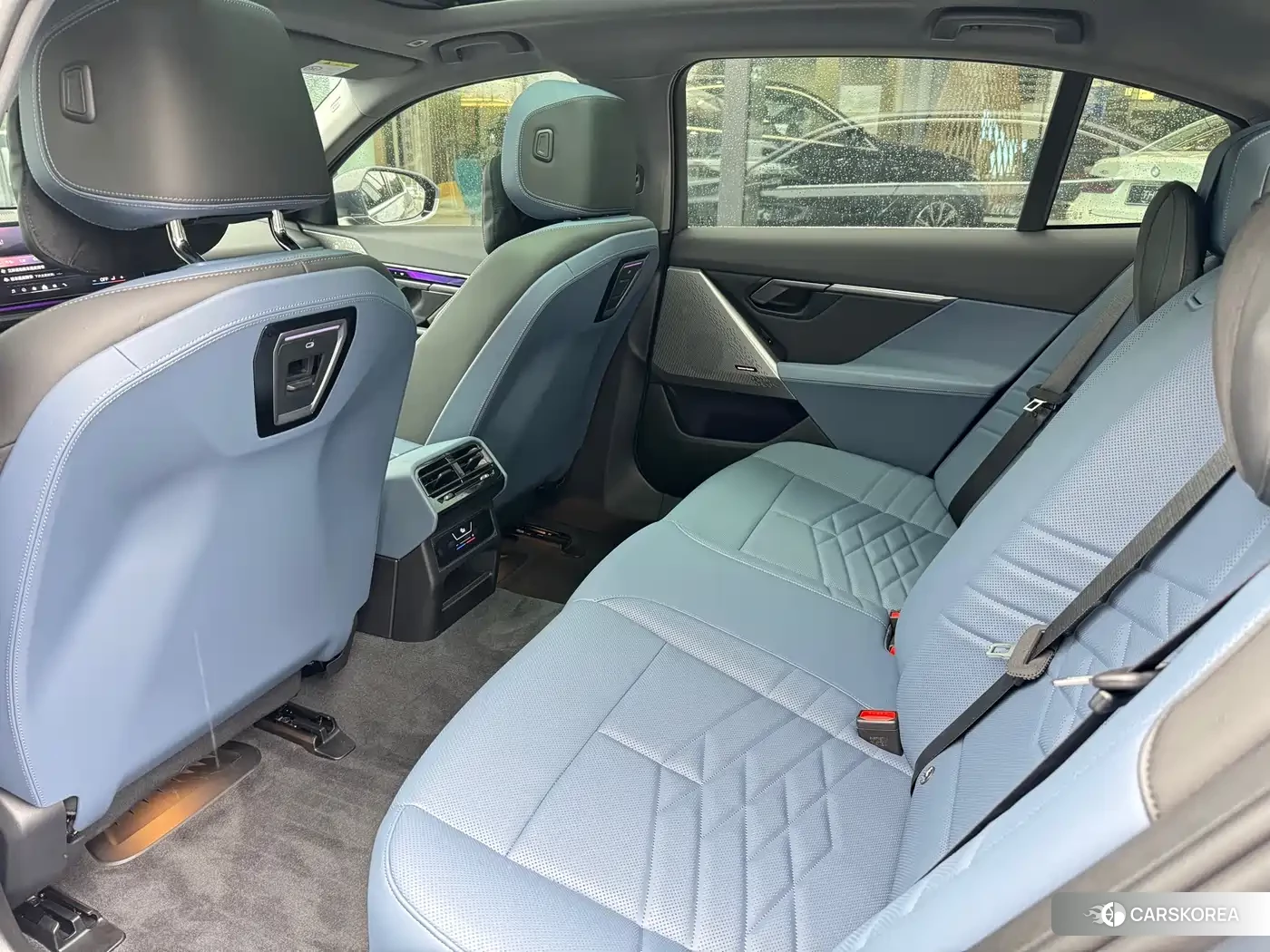 BMW i5 2024 Silver/gray из Китая, фото 3