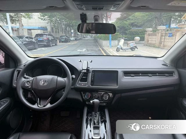 Honda Vezel 2021 Белый из Китая, фото 3