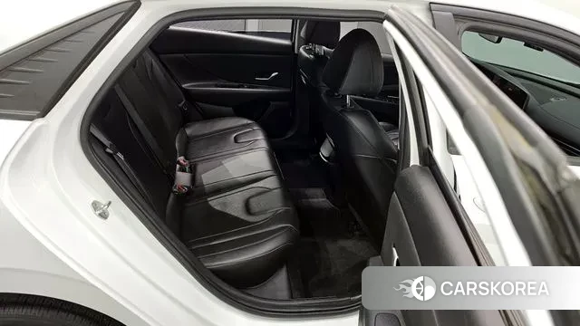 Hyundai Avante (CN7) 2021 Белый из Кореи, фото 3