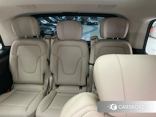 Mercedes-Benz V-Class 2022 Белый из Китая, фото 3