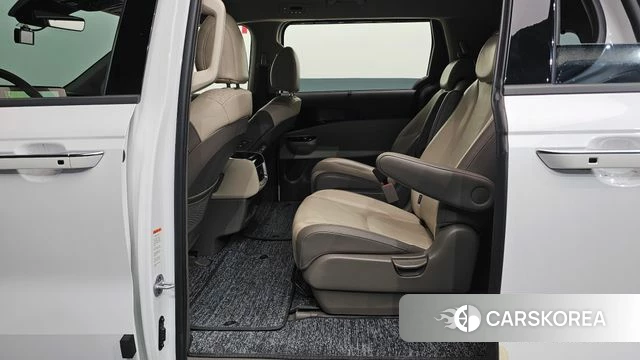 Kia Carnival 4th generation 2023 Белый из Кореи, фото 3