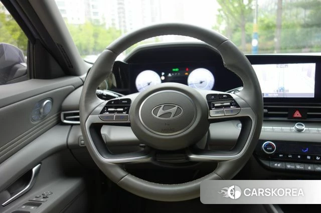 Hyundai The New Avante (CN7) 2023 Небесно-голубой из Кореи, фото 3