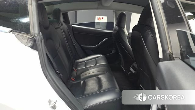 Tesla Model 3 2020 Белый из Кореи, фото 3
