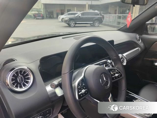 Mercedes-Benz GLB 2023 Темно-серый из Китая, фото 3
