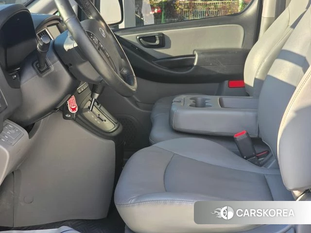 Hyundai The New Grand Starex 2020 Серебристо-серый из Кореи, фото 3